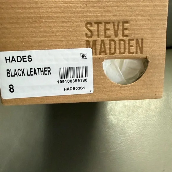 Steve Madden Black Block Heel Slide Sandals. Size 8 - Picture 7 of 7